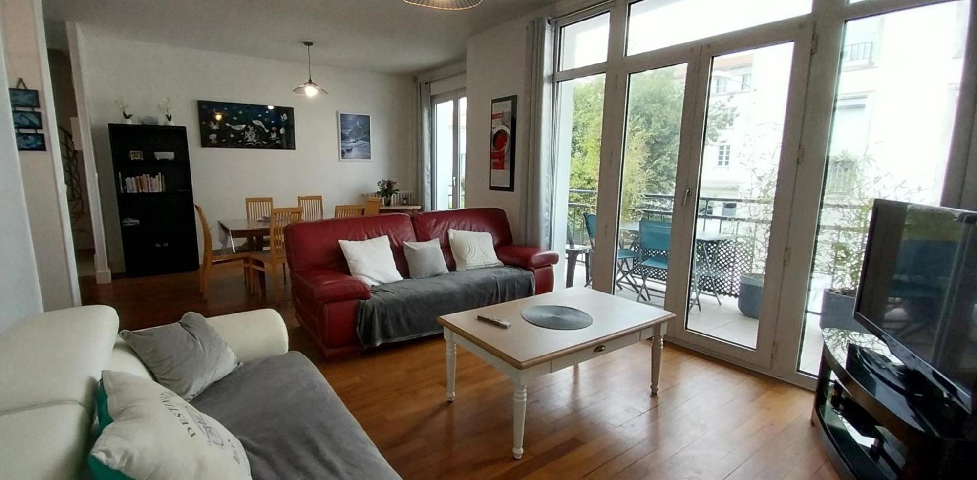 Maison De Ville Plein Centre, 3 Etoiles, A 200M De La Plage, Parking Prive, Wifi Royan Eksteriør bilde